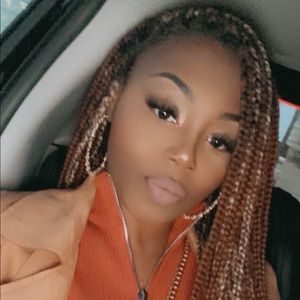 Meet your Posher, Shakella